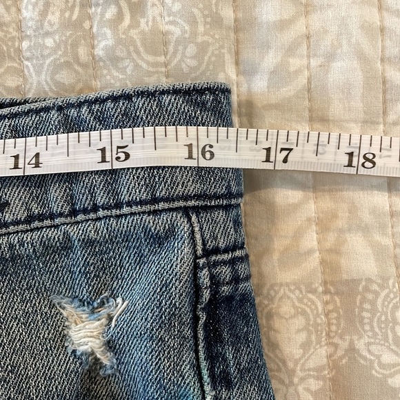 Express Distressed Girlfriend Cropped Denim Jeans 2 - Picture 7 of 9